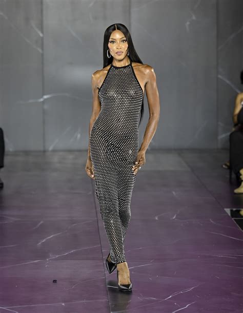 Naomi Campbell fashion week